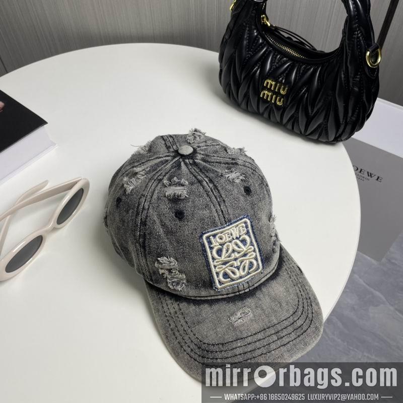 Replica Loewe Hat dx50