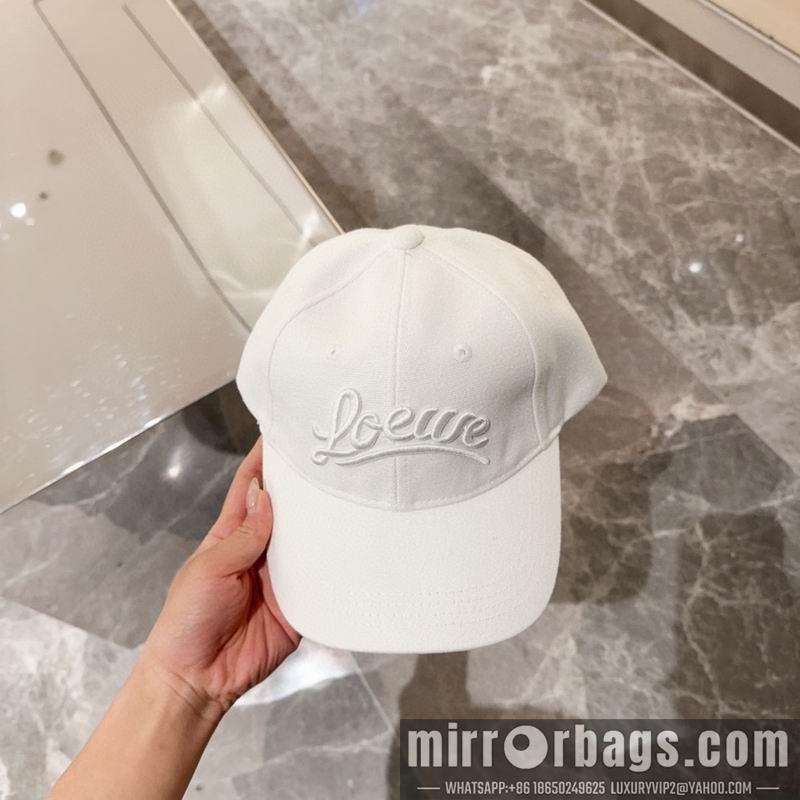 Replica Loewe Hat dx44