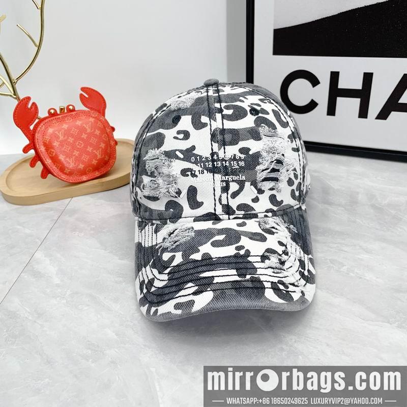 Replica MM6 Hat dx27