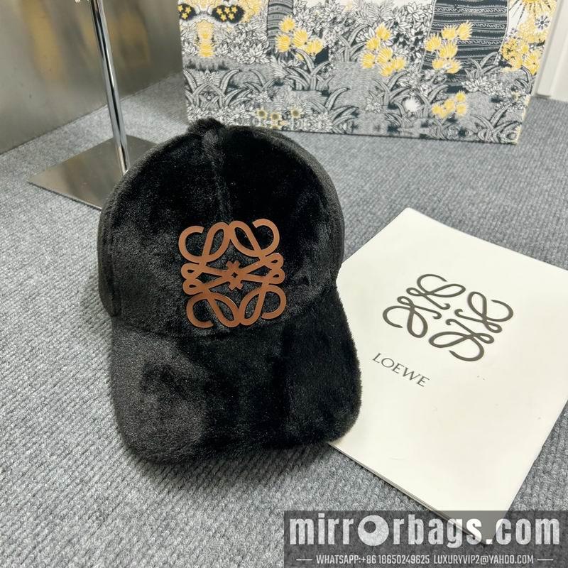 Replica Loewe Hat dx32