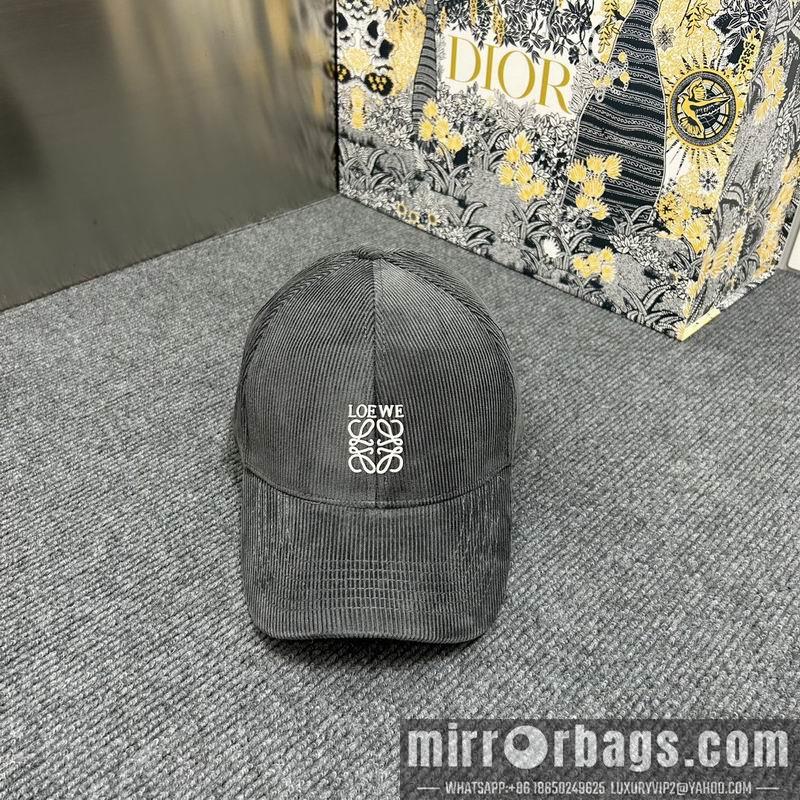 Replica Loewe Hat dx31
