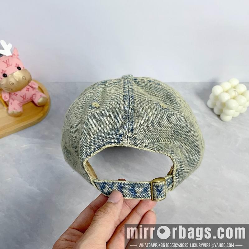 Replica Miumiu Hat dx46