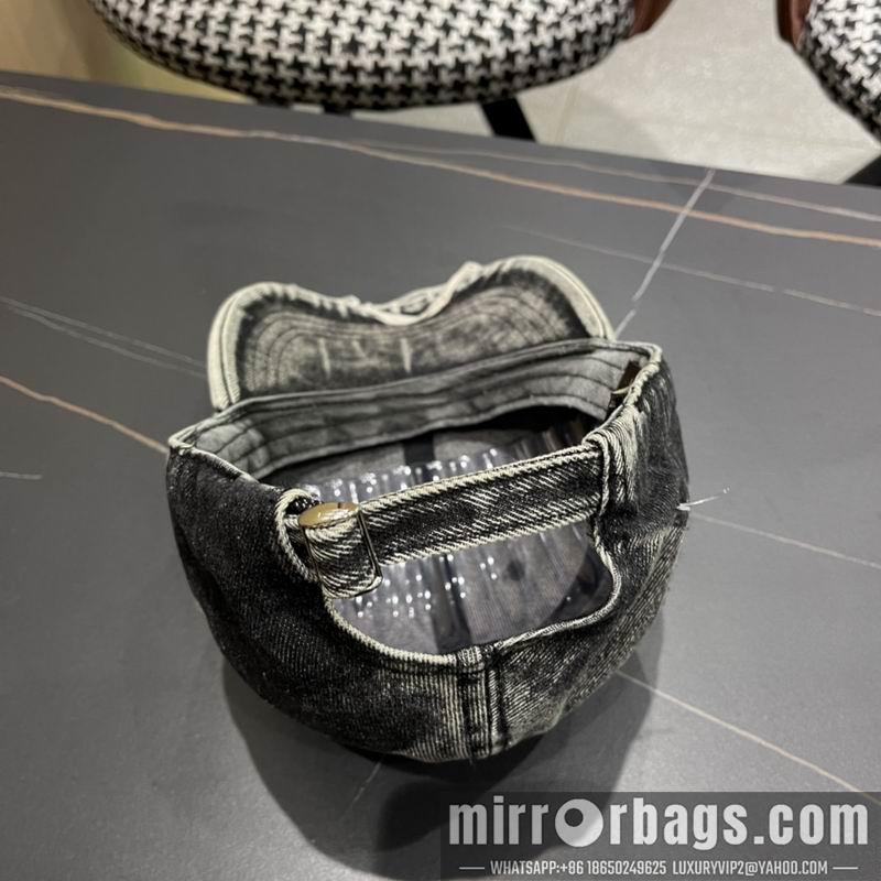 Replica LV Hat 042707