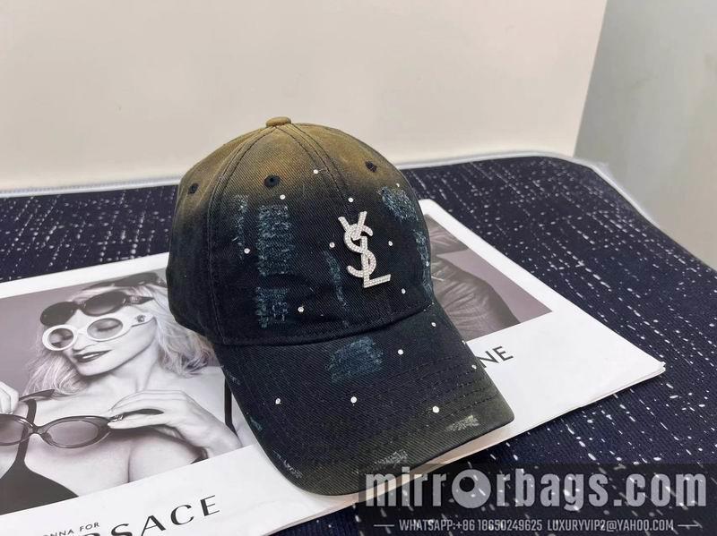 Replica YSL Hat dx23