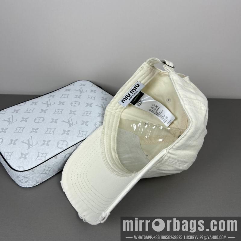 Replica Miumiu Hat dx44