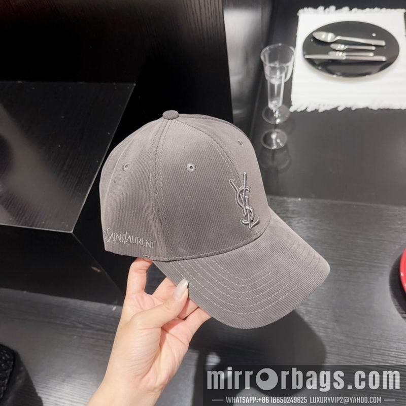 Replica YSL Hat dx24