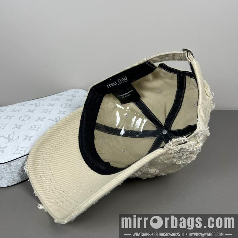 Replica Miumiu Hat dx17
