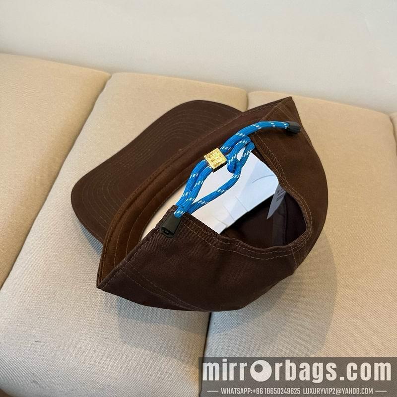 Replica Miumiu Hat dx32