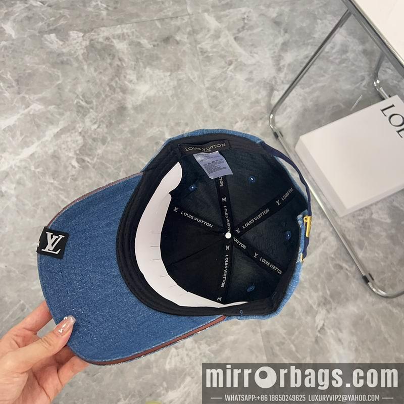 Replica LV Hat 082606