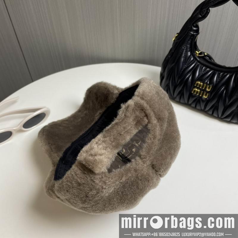 Replica Celine Hat dx108
