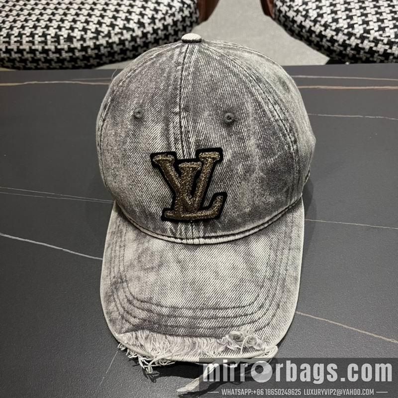 Replica LV Hat 042707