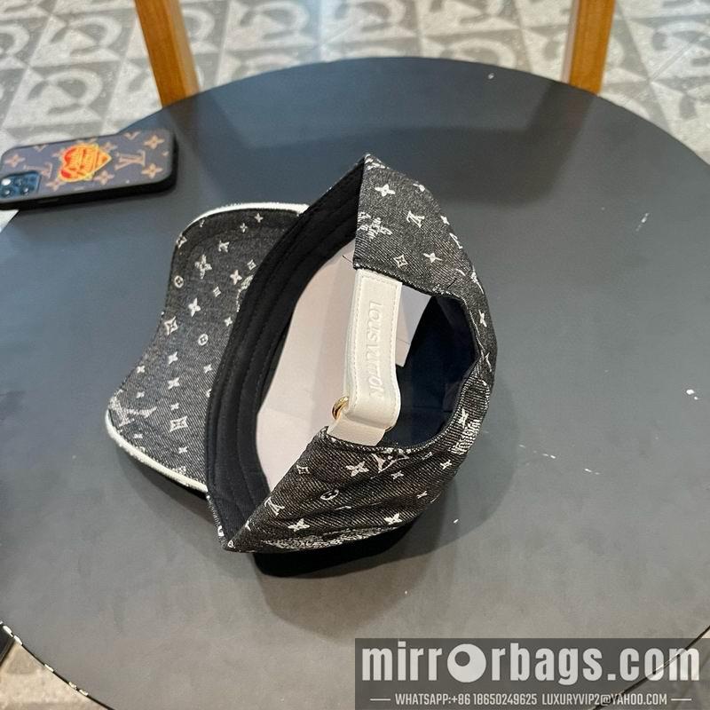 Replica LV Hat 0307105