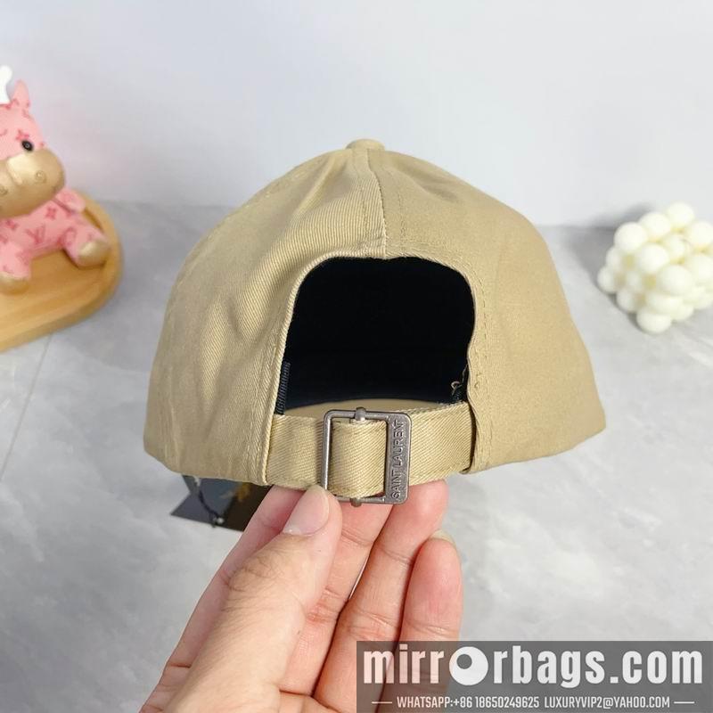 Replica YSL Hat dx17