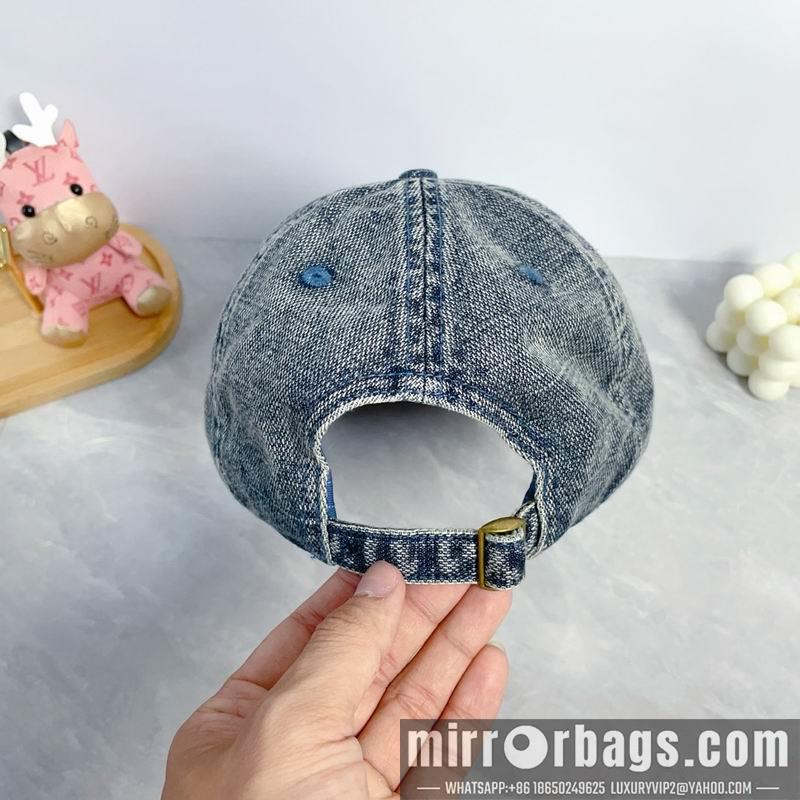 Replica Miumiu Hat dx46