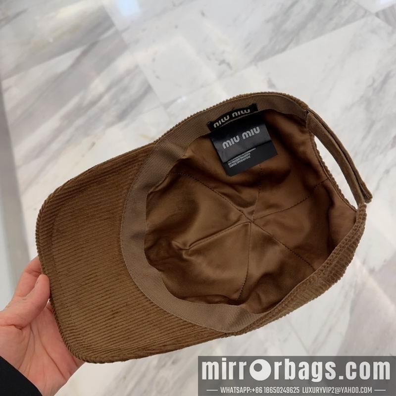 Replica Miumiu Hat dx37