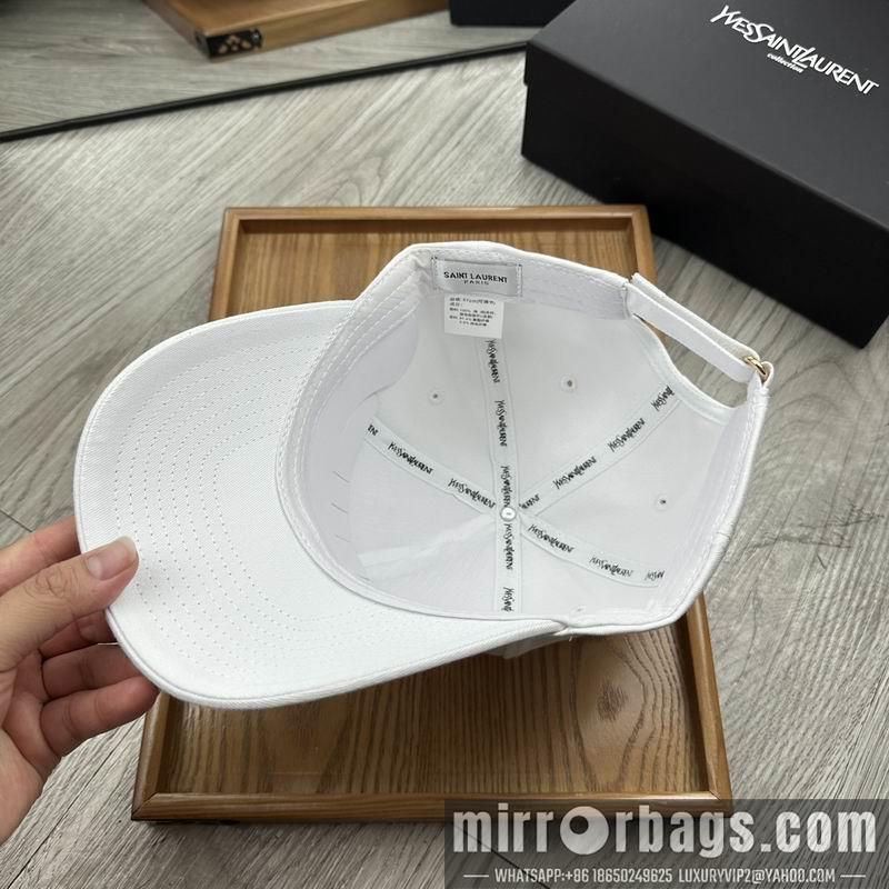 Replica YSL Hat dx05