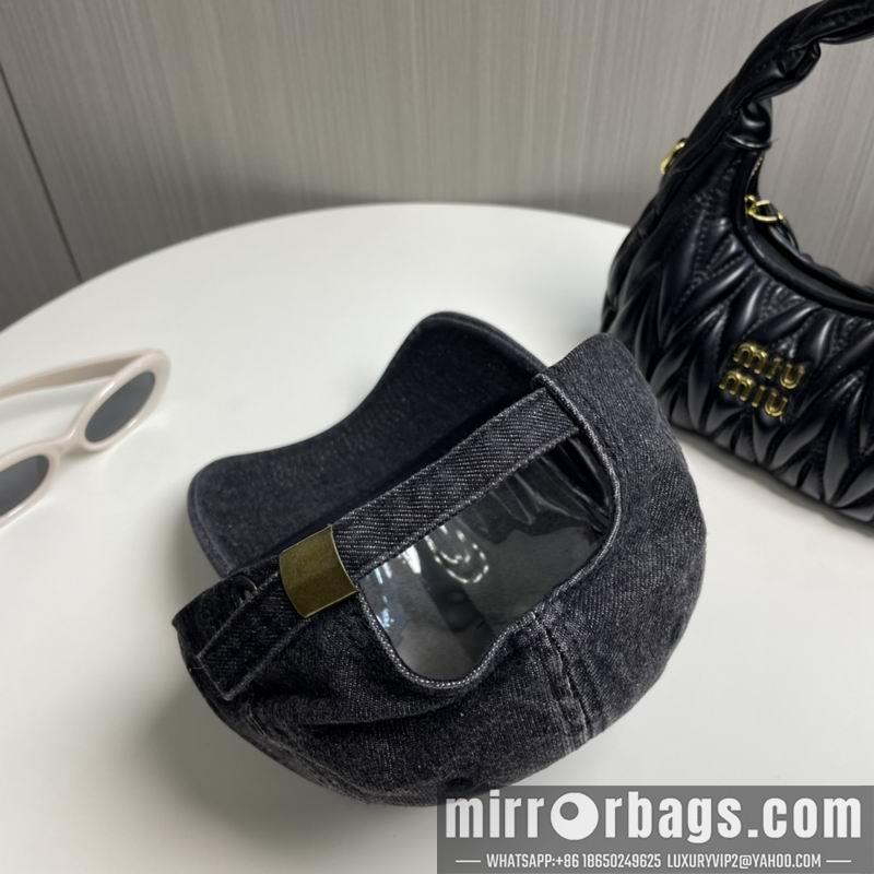 Replica Celine Hat dx40