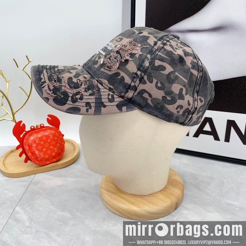 Replica MM6 Hat dx27
