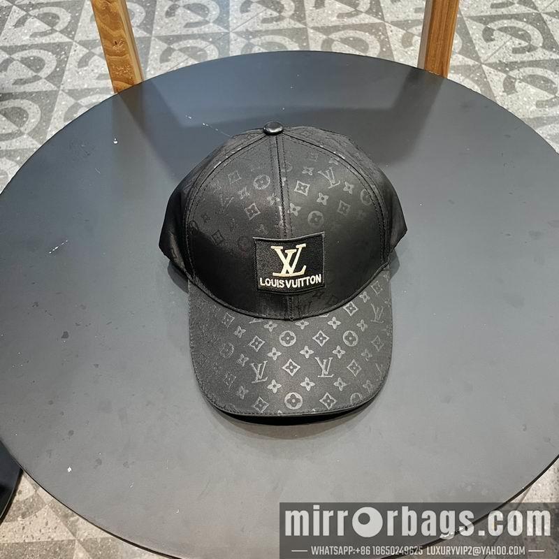 Replica LV Hat 042802