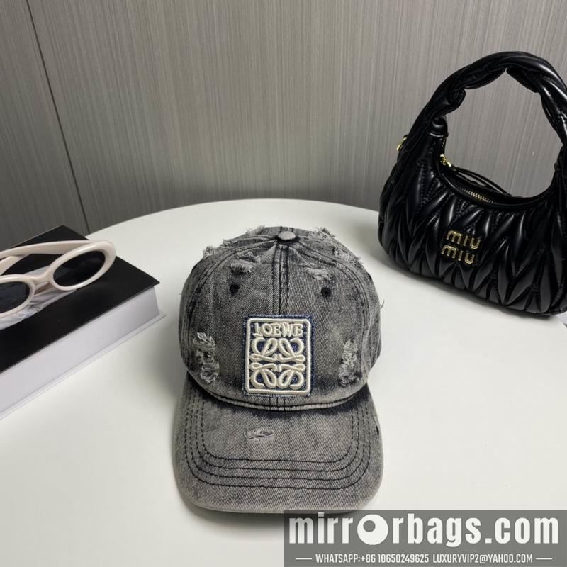 Replica Loewe Hat dx50