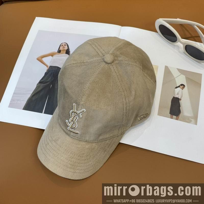Replica YSL Hat dx26