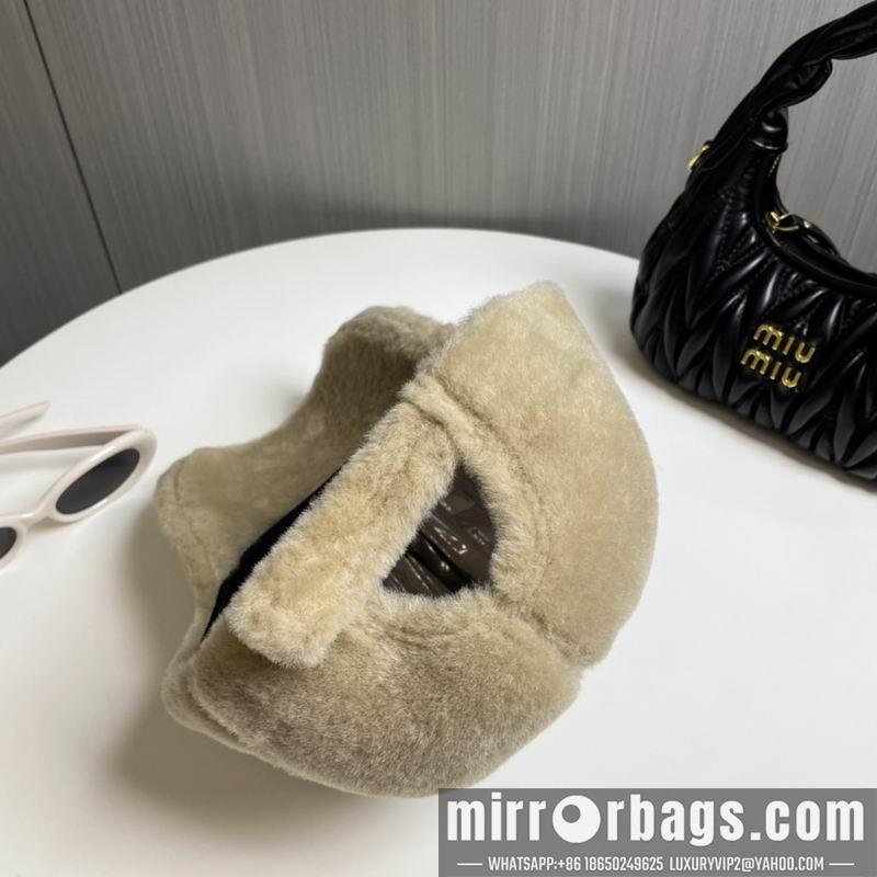 Replica Celine Hat dx108