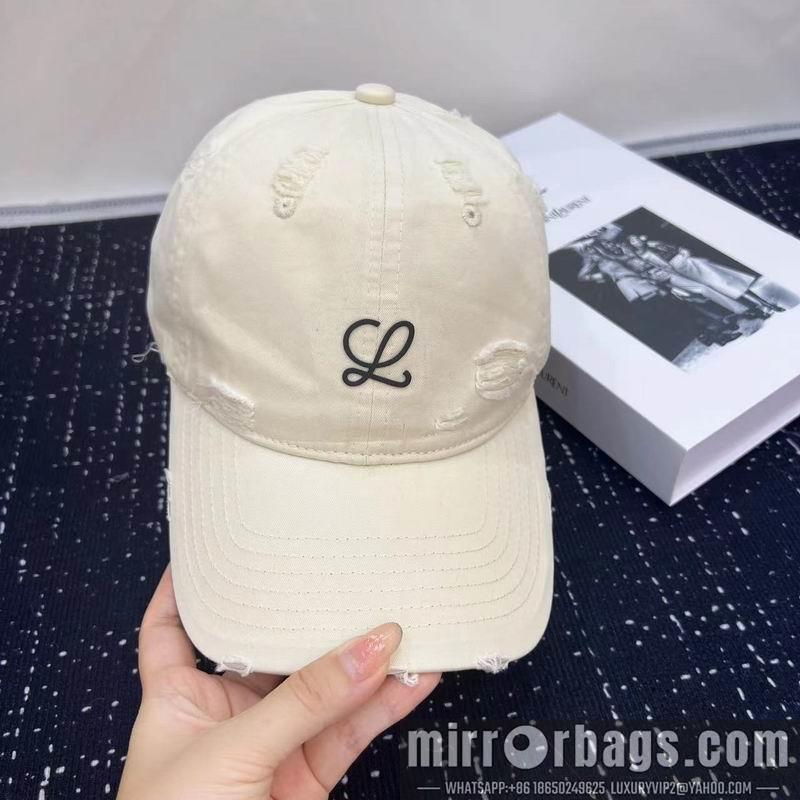 Replica Loewe Hat dx18