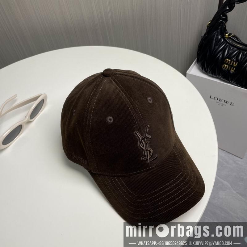 Replica YSL Hat dx31