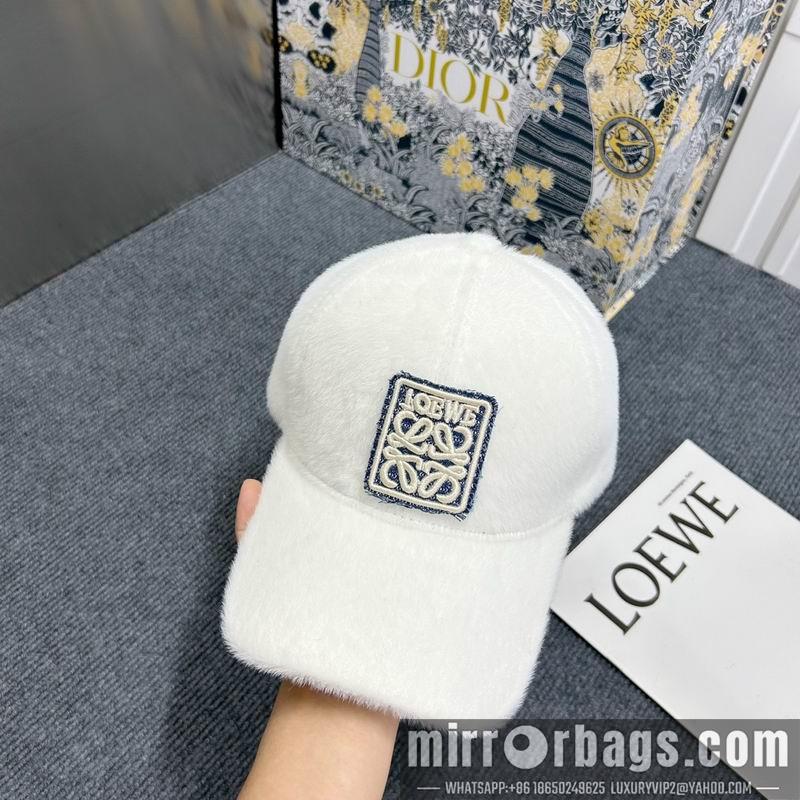 Replica Loewe Hat dx16