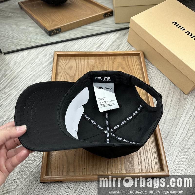 Replica Miumiu Hat dx60