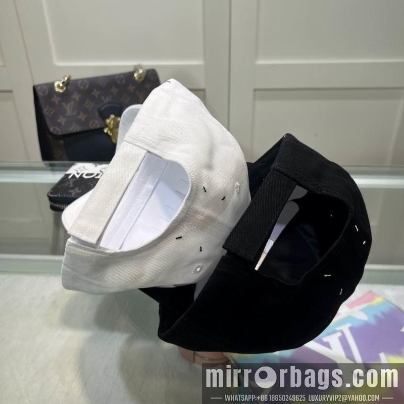 Replica Other Hat 042701