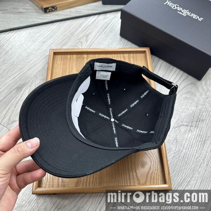 Replica YSL Hat dx05