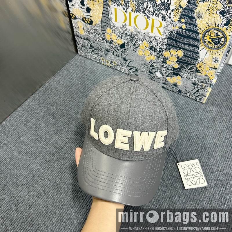 Replica Loewe Hat dx17