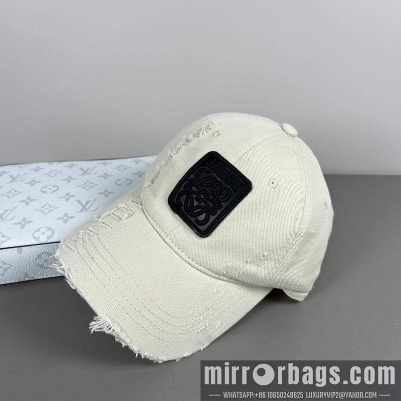 Replica Loewe Hat dx42