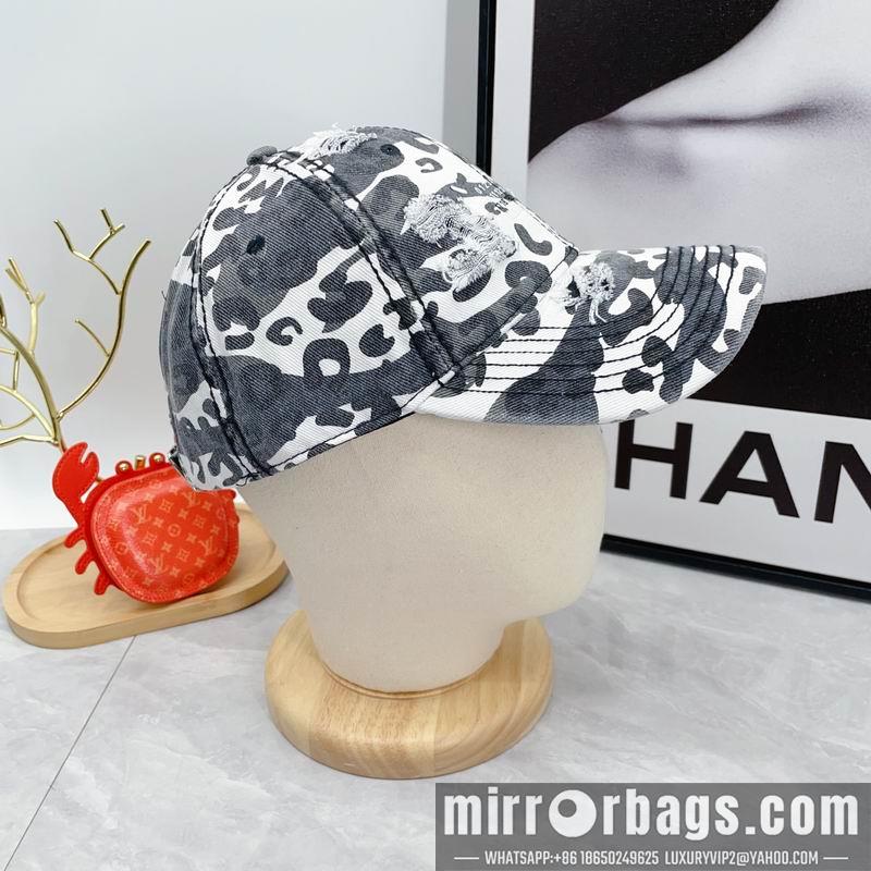 Replica MM6 Hat dx27