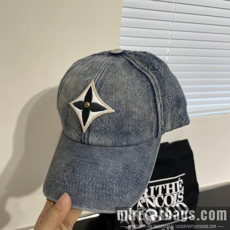 Replica LV Hat 042602
