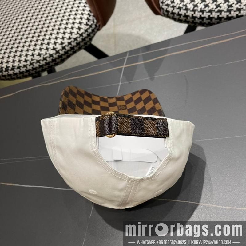 Replica LV Hat 072204