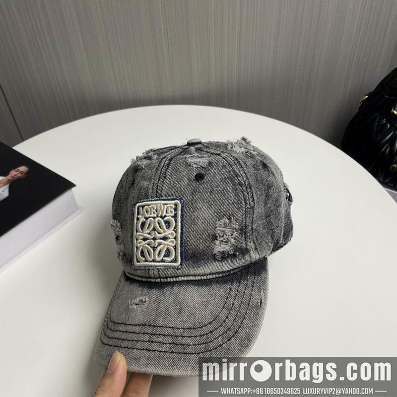 Replica Loewe Hat dx50