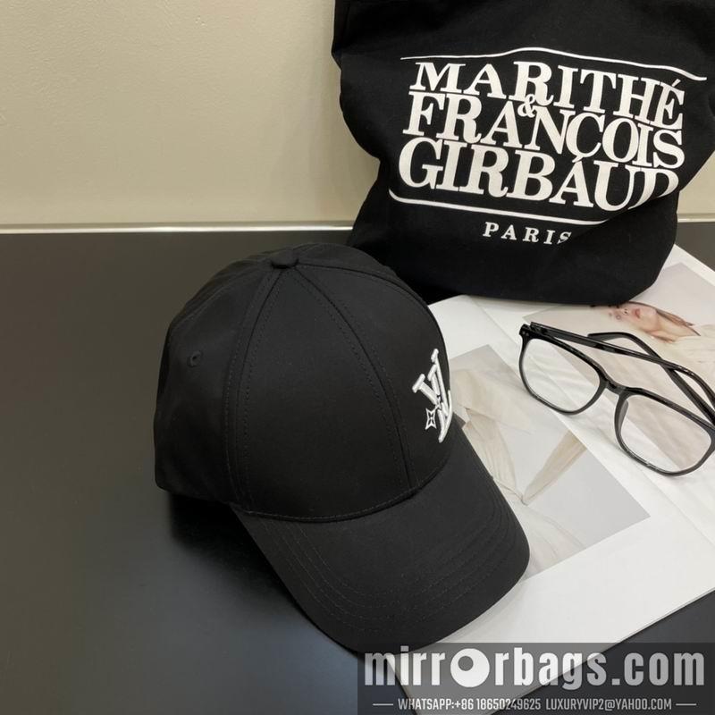 Replica LV Hat 042702