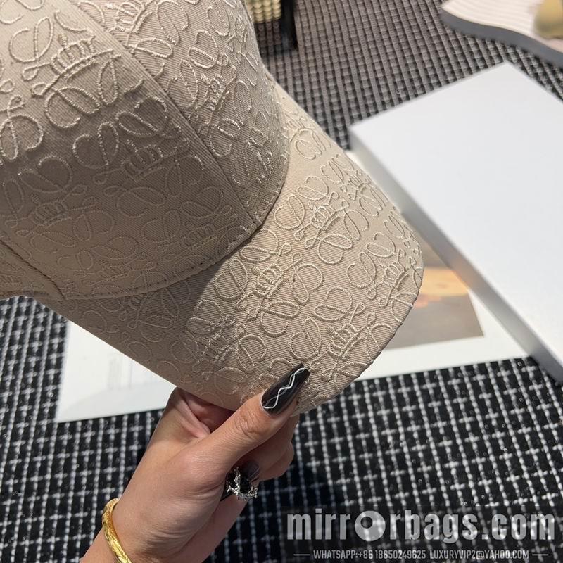 Replica Loewe Hat dx03