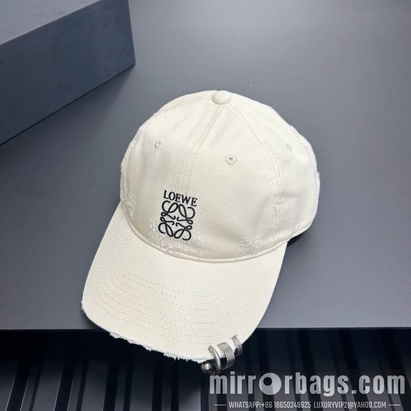 Replica Loewe Hat dx41