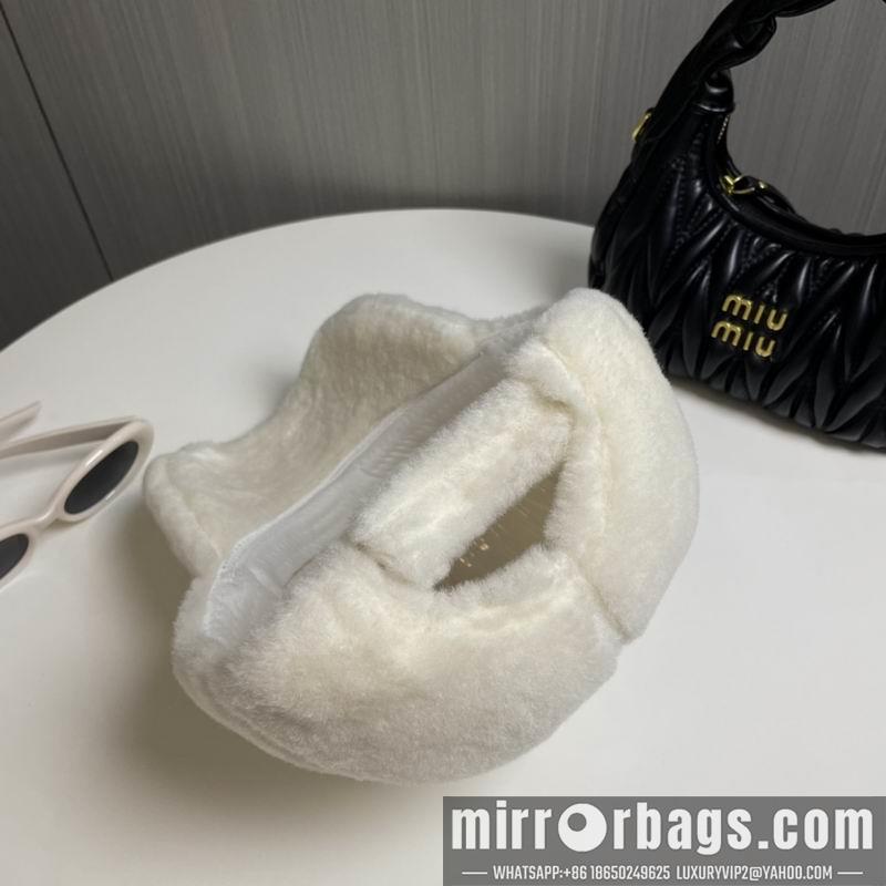 Replica Celine Hat dx108