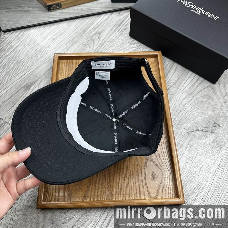 Replica YSL Hat dx08
