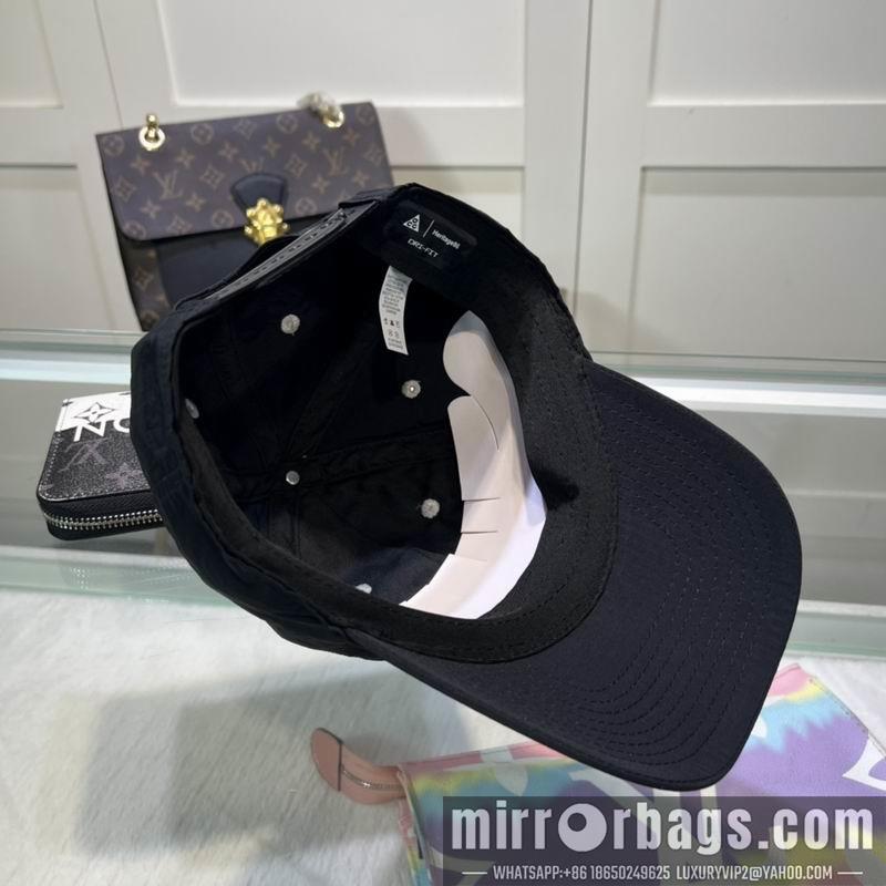 Replica Other Hat dx17