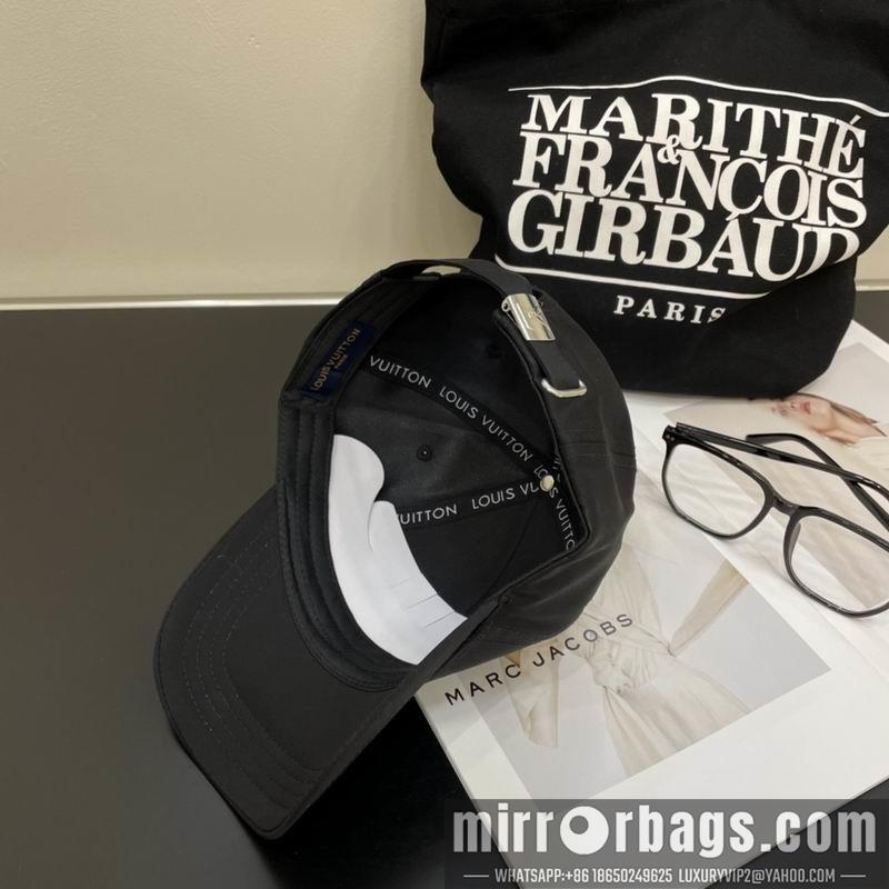 Replica LV Hat 042702