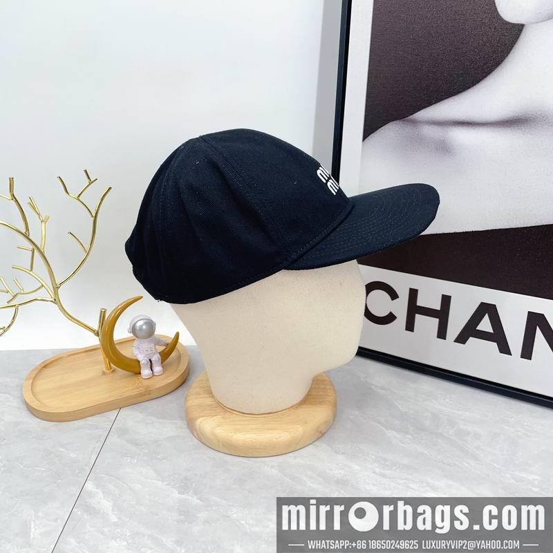 Replica Miumiu Hat dx07