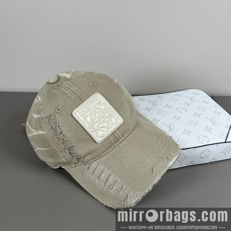 Replica Loewe Hat dx42
