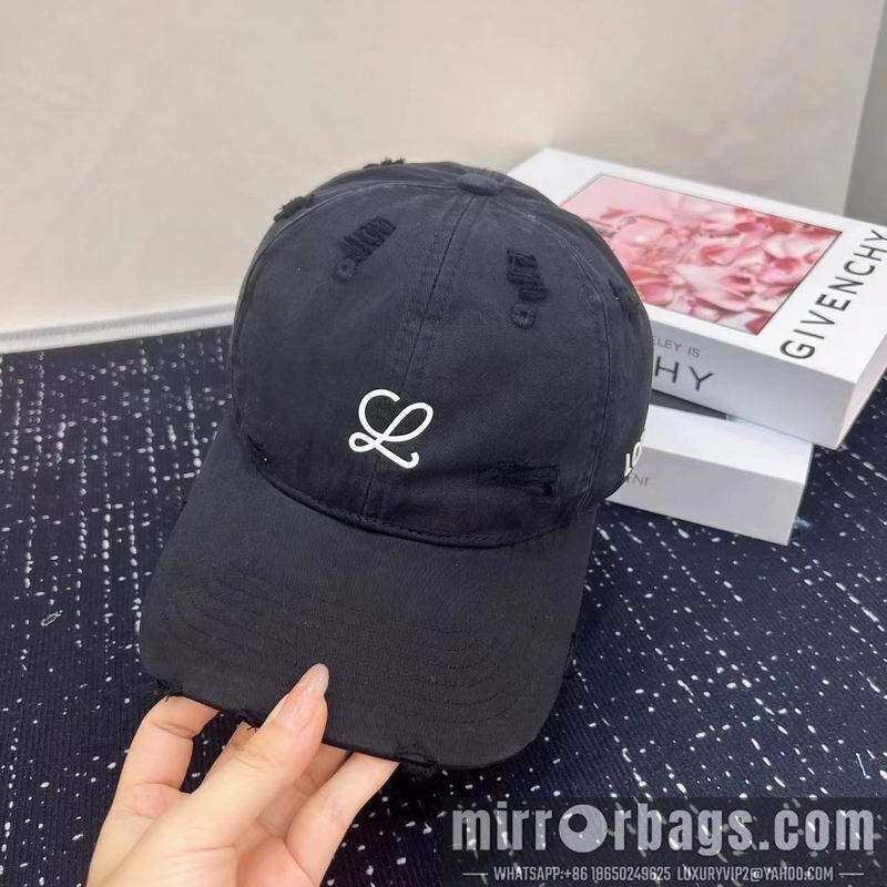 Replica Loewe Hat dx18