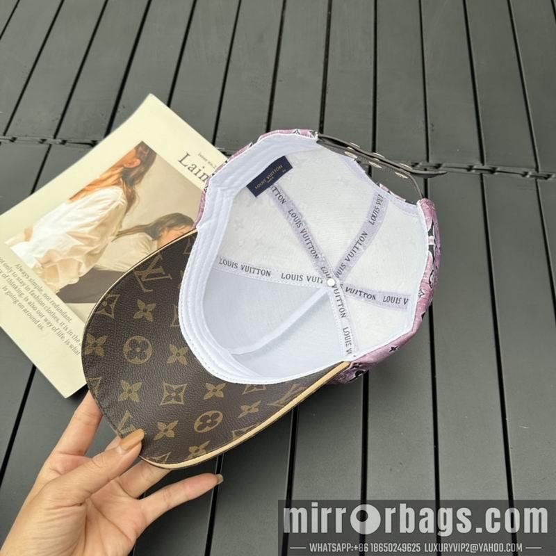 Replica LV Hat 122724