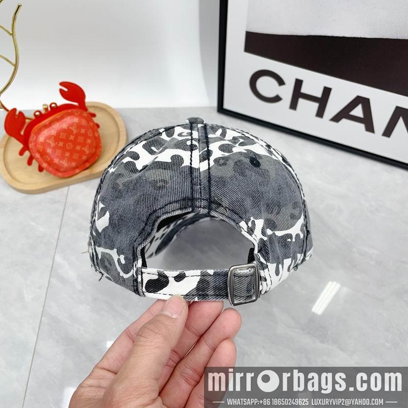 Replica MM6 Hat dx27